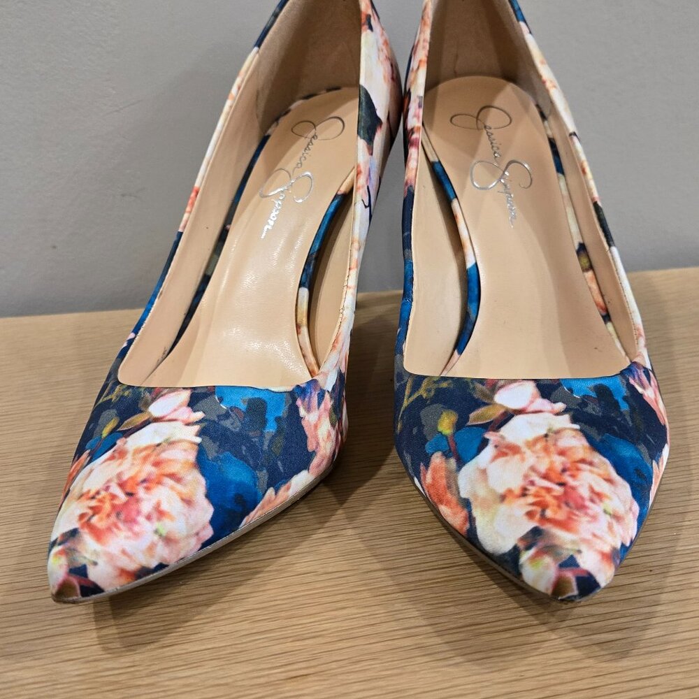 Jessica Simpson  high heel shoes